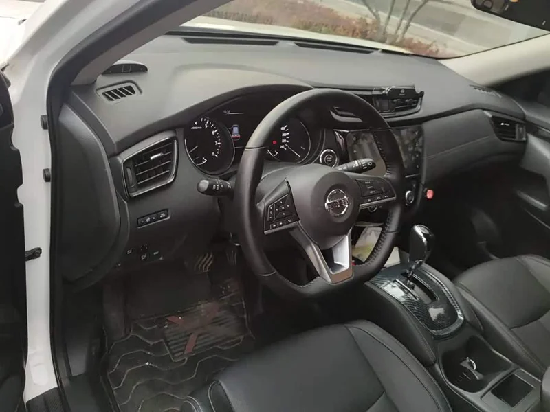 Nissan X-Trail — фото 12