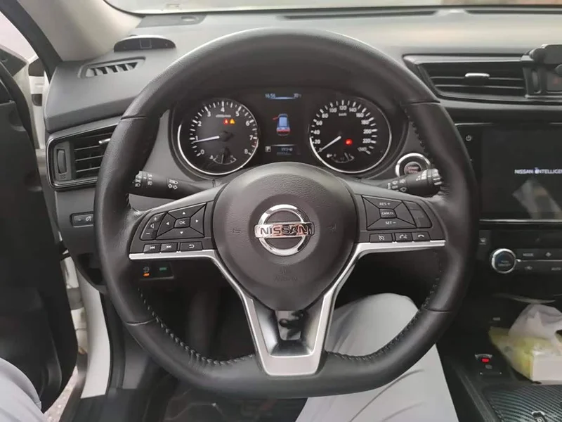 Nissan X-Trail — фото 15