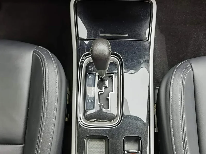 Mitsubishi Outlander — фото 13