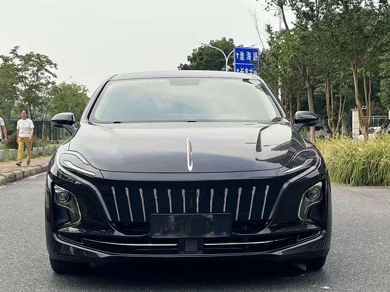 Hongqi E-QM5 — фото 2