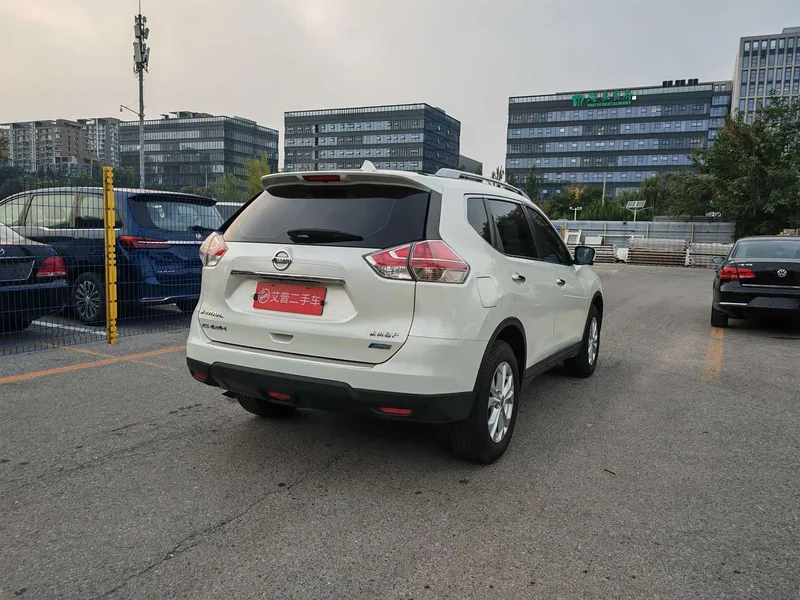 Nissan X-Trail — фото 15