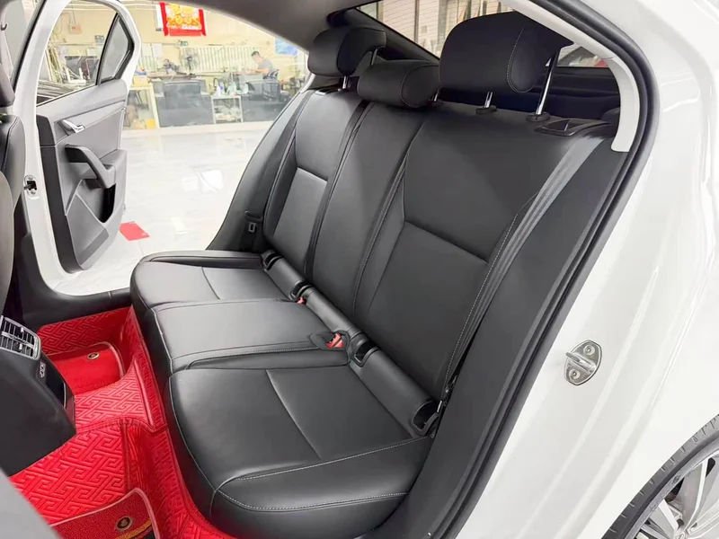 Volkswagen Octavia — фото 13