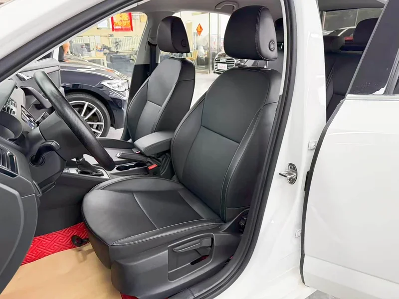 Volkswagen Octavia — фото 14