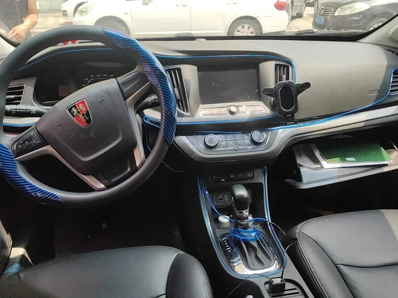 Roewe 360 — фото 12