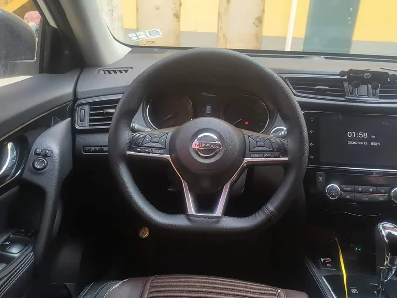 Nissan X-Trail — фото 15