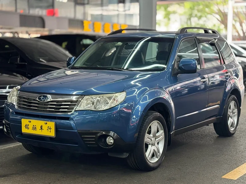 Subaru Forester — фото 1