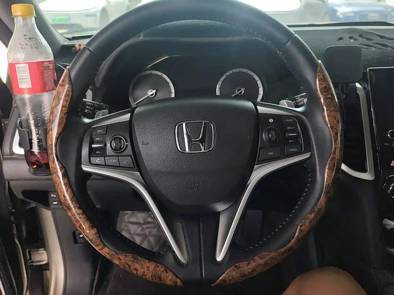 Honda UR-V — фото 14