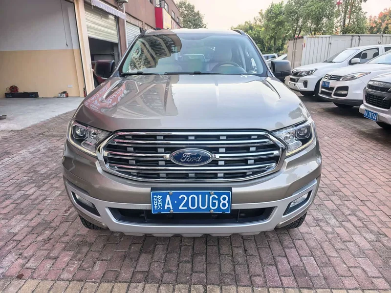Ford Everest — фото 2