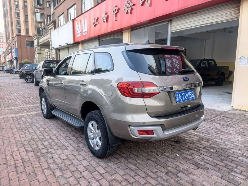 Ford Everest — фото 6