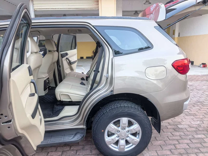 Ford Everest — фото 8