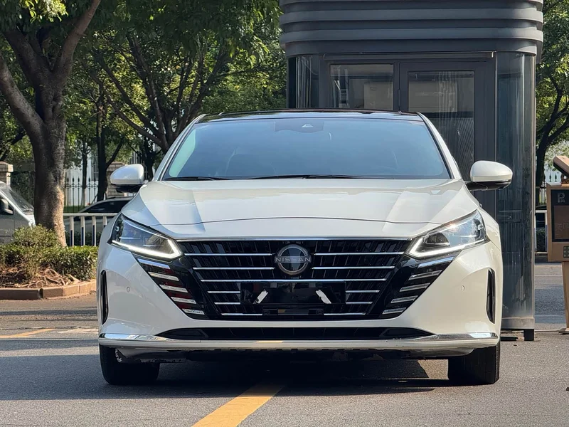 Nissan Teana — фото 2