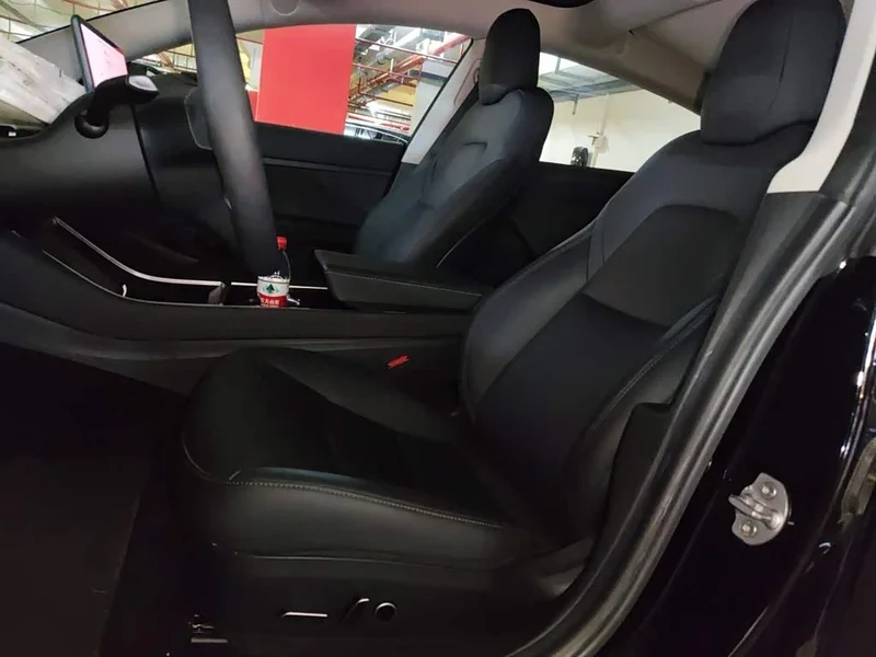 Tesla Model 3 — фото 11