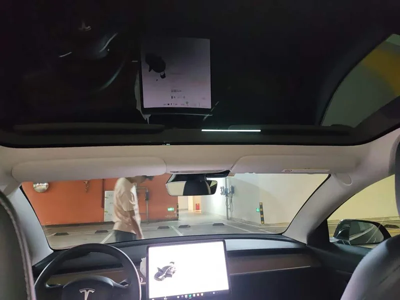 Tesla Model 3 — фото 14