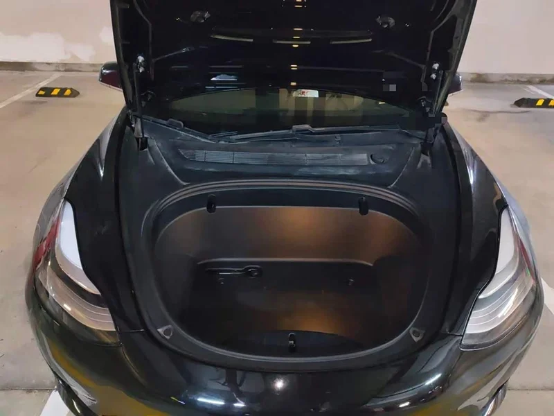 Tesla Model 3 — фото 16