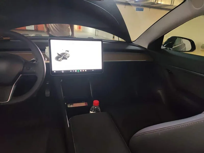 Tesla Model 3 — фото 5