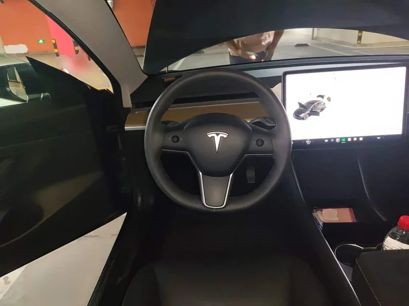 Tesla Model 3 — фото 6