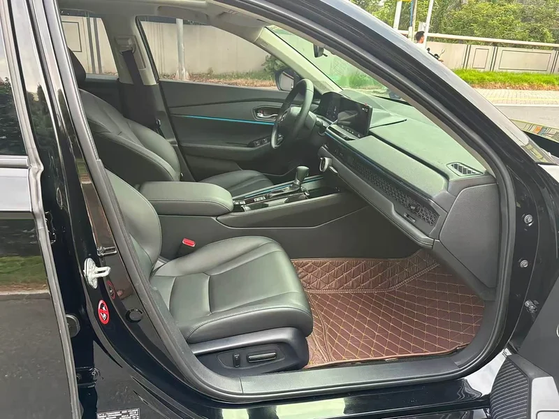 Honda Accord — фото 17