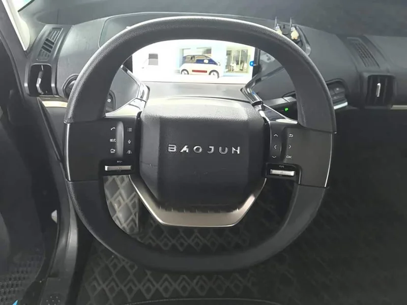 Baojun KiWi EV — фото 15