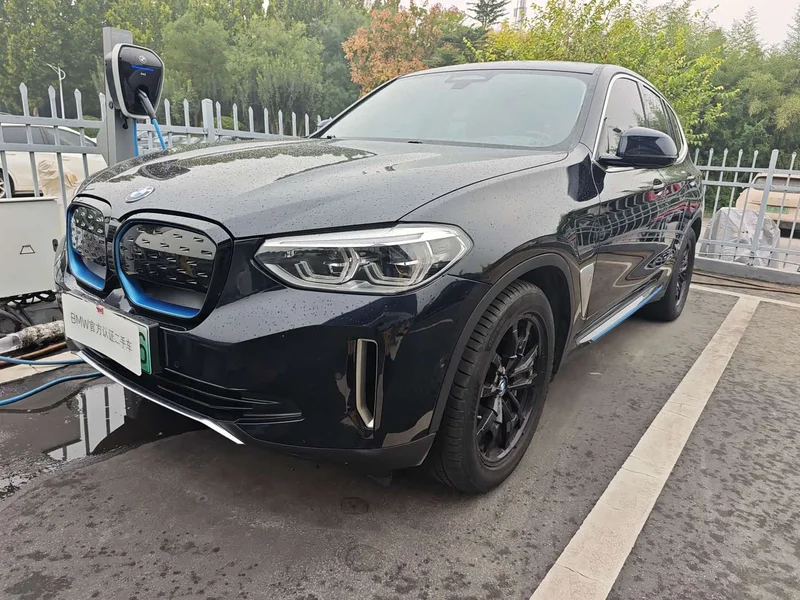 BMW iX3 — фото 1