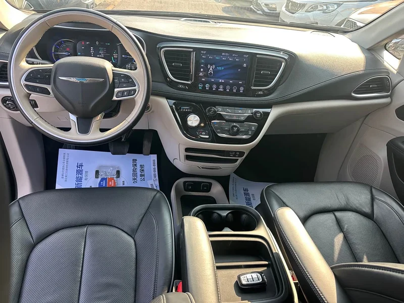 Jeep Grand Voyager — фото 11