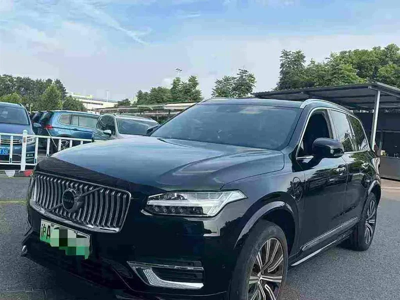 Volvo XC90 PHEV — фото 1