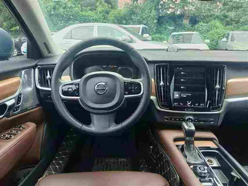 Volvo S90 — фото 5