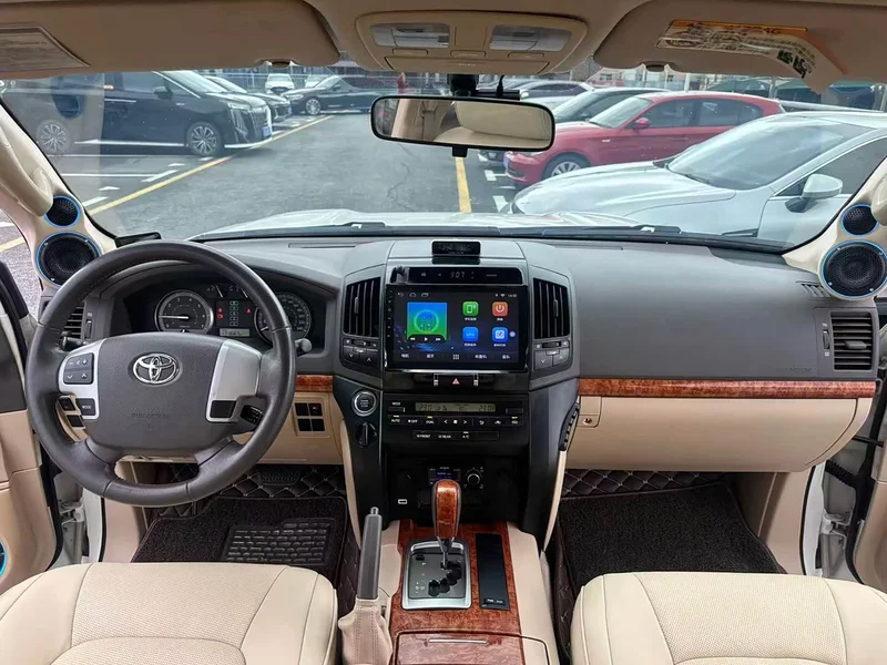 Toyota Land Cruiser (Imported) — фото 6