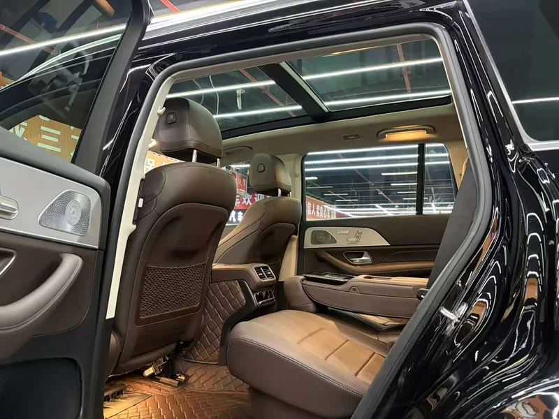 Mercedes-Benz GLS — фото 15