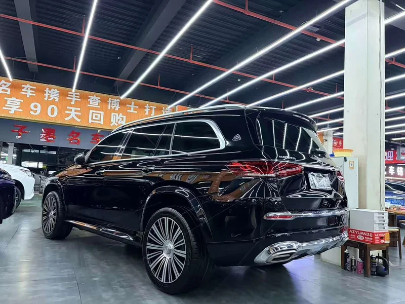Mercedes-Benz GLS — фото 18