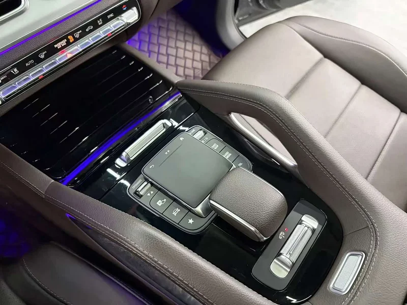 Mercedes-Benz GLS — фото 9