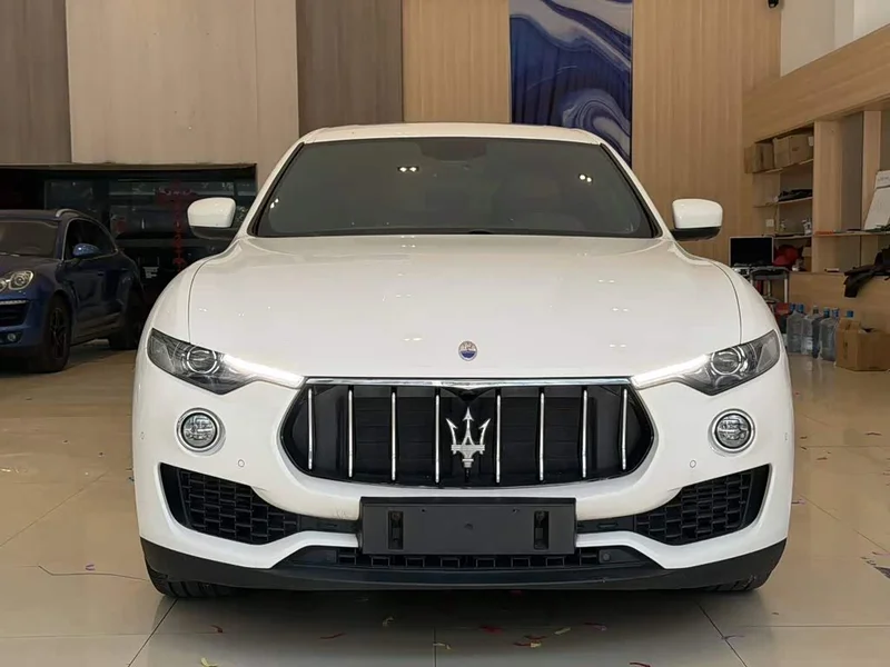 Maserati Levante — фото 2
