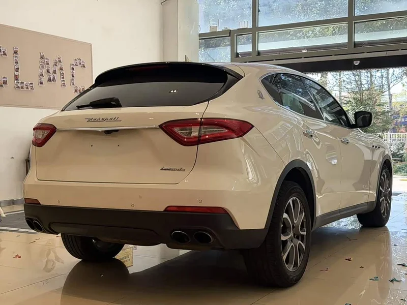 Maserati Levante — фото 7