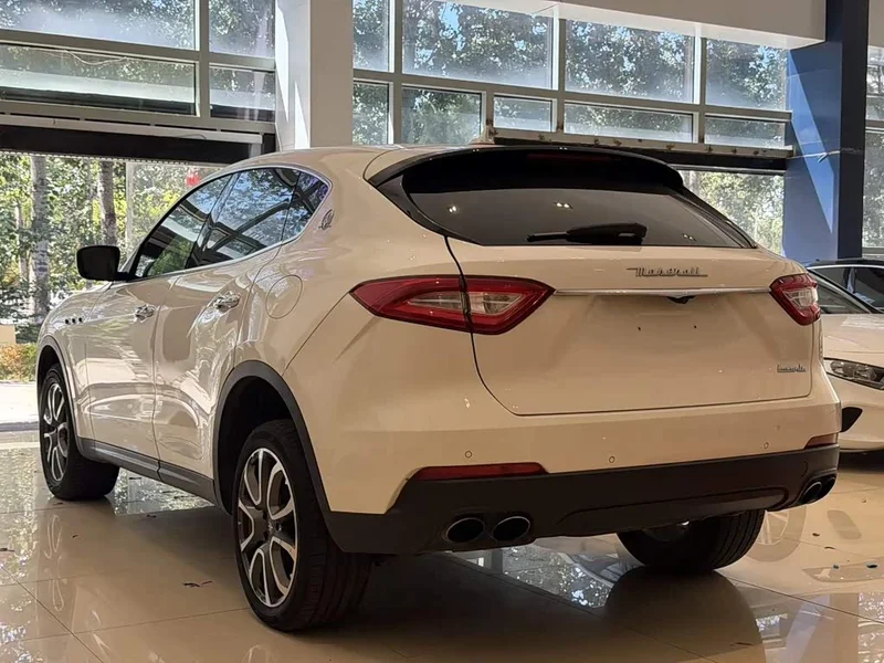 Maserati Levante — фото 9