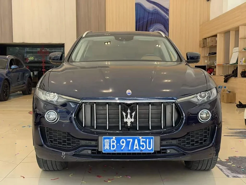 Maserati Levante — фото 2