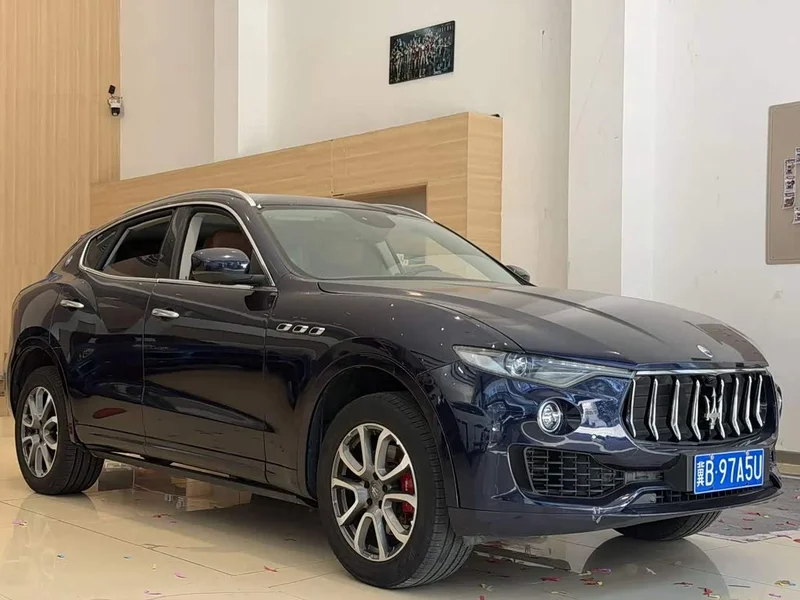 Maserati Levante — фото 3