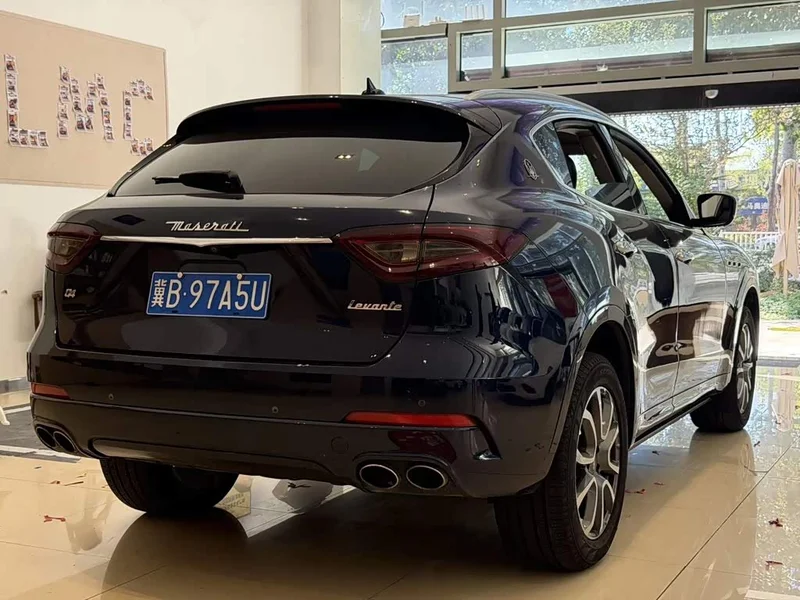 Maserati Levante — фото 7