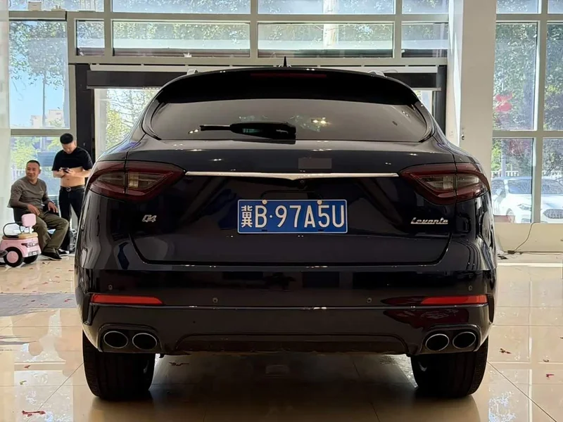 Maserati Levante — фото 8
