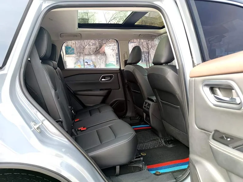 Nissan X-Trail — фото 10