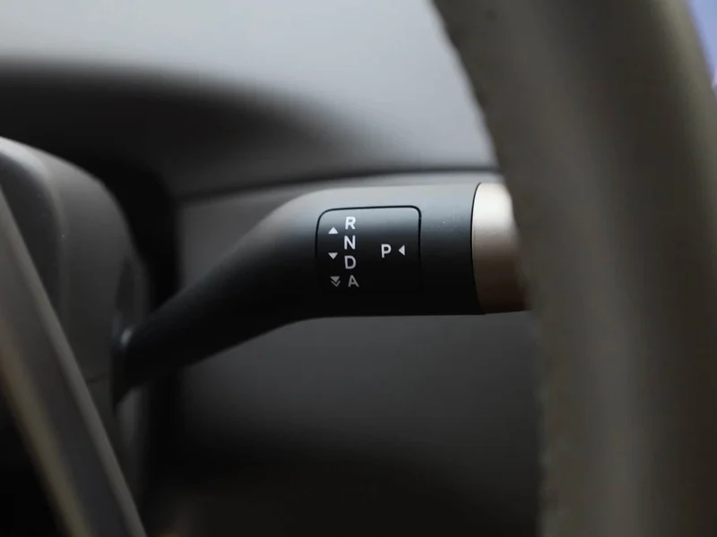 Li Auto i8 — фото 26
