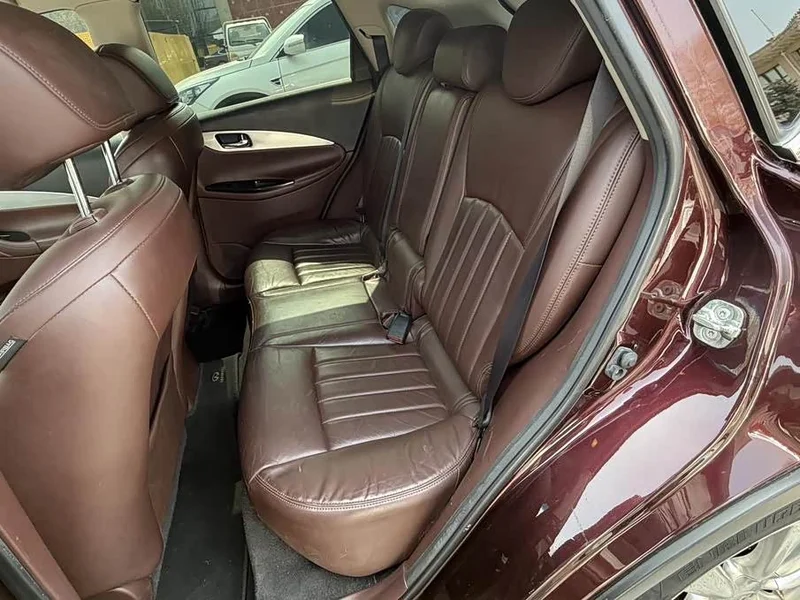Infiniti QX50 (Imported) — фото 13