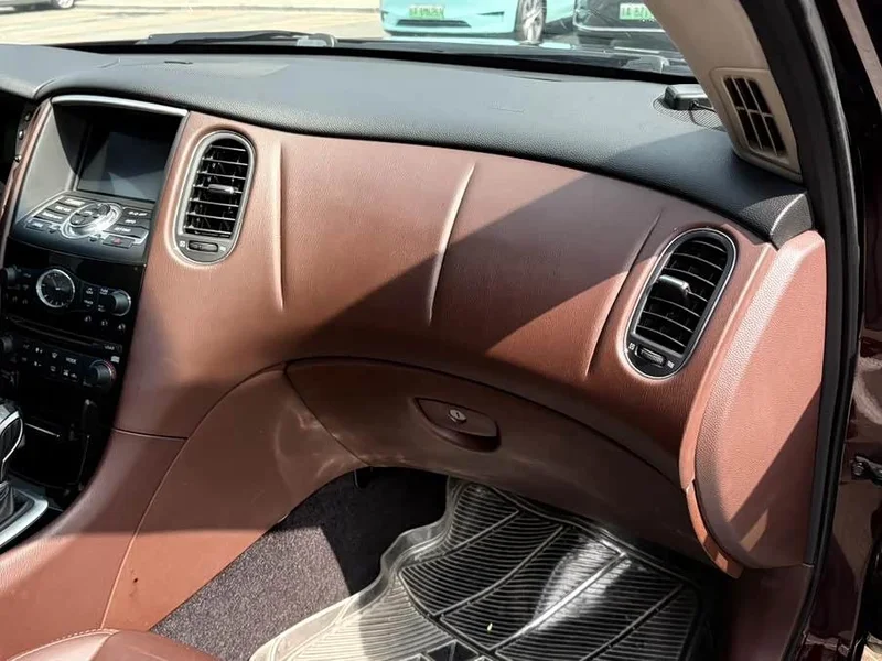 Infiniti QX50 (Imported) — фото 17