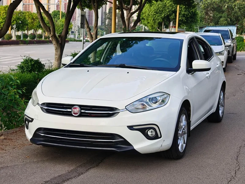Hyundai i30 — фото 1