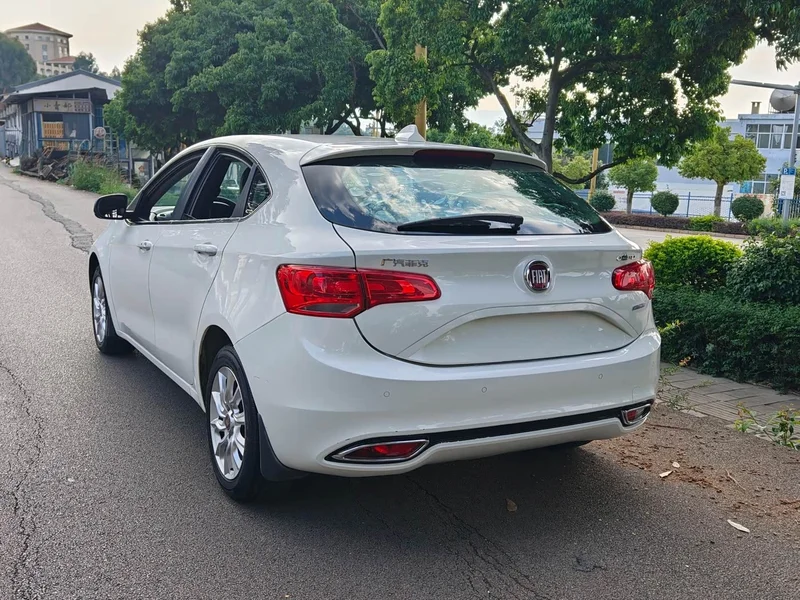 Hyundai i30 — фото 6