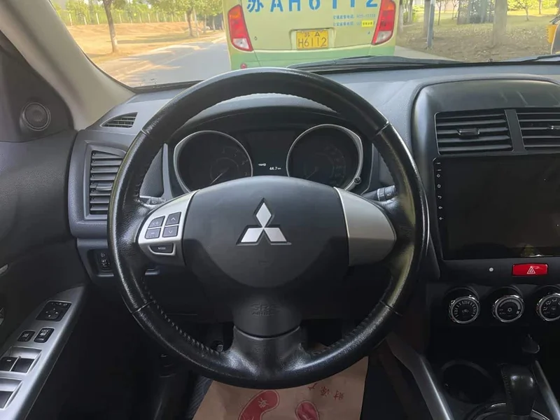 Mitsubishi ASX — фото 18