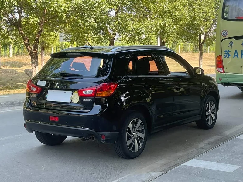 Mitsubishi ASX — фото 8