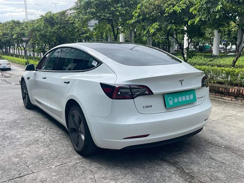 Tesla Model 3 — фото 6