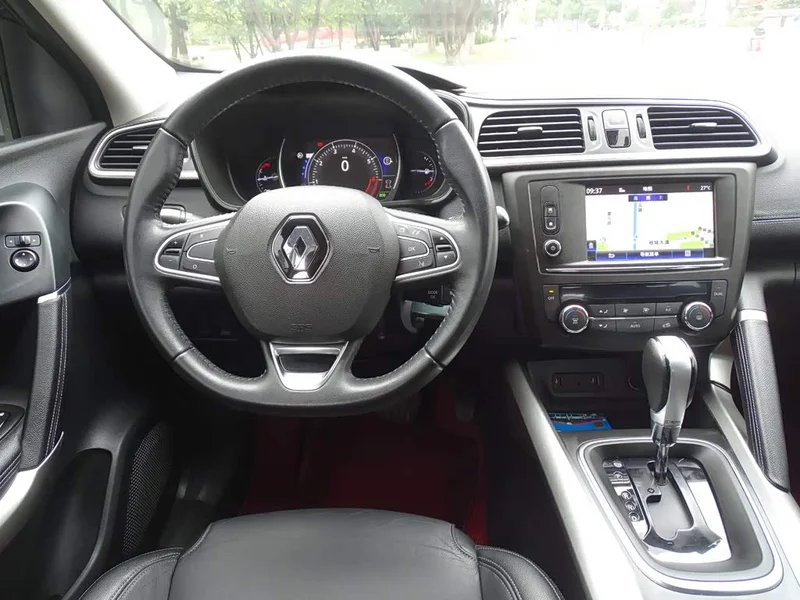 Renault Kadjar — фото 19