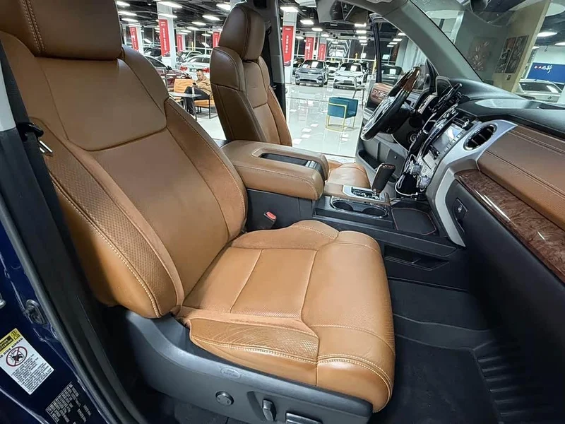 Toyota Tundra — фото 11