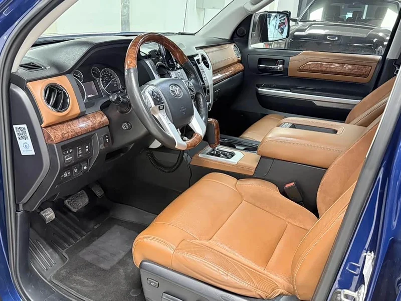 Toyota Tundra — фото 13