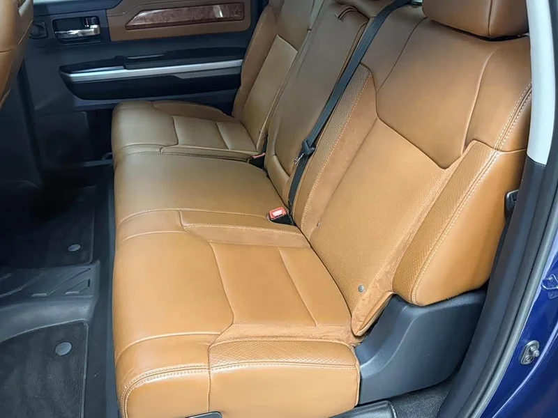 Toyota Tundra — фото 15